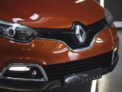 Renault Captur 2016 - 10990 EUR, 135642 km - AUTO.MOTO.pt - 135642km - foto 10 de 19