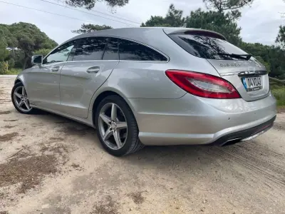 Mercedes-Benz CLS 350 2013 - 22990 EUR, 218000 km - AUTO.MOTO.pt - 218000km - foto 3 de 19