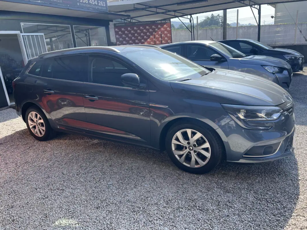 Renault Mégane Sport Tourer 2019 - 12500 EUR, 232000 km - 232000km - foto 3 de 16