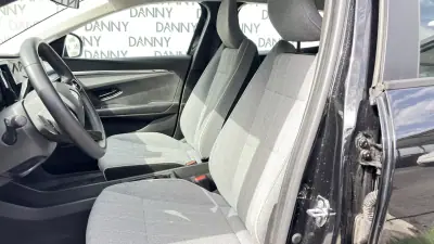 Renault Mégane E-Tech 2022 - 24990 EUR, 84000 km - AUTO.MOTO.pt - 84000km - foto 5 de 16