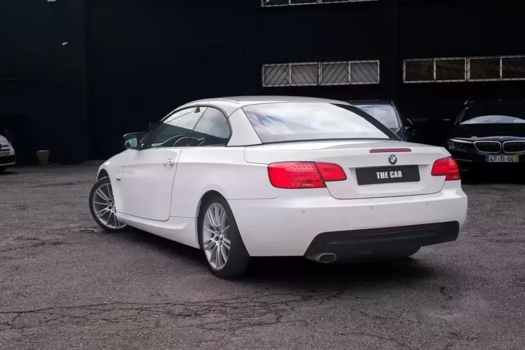 BMW 320 2016 - 18900 EUR, 230000 km - AUTO.MOTO.pt - 230000km - foto 9 de 28