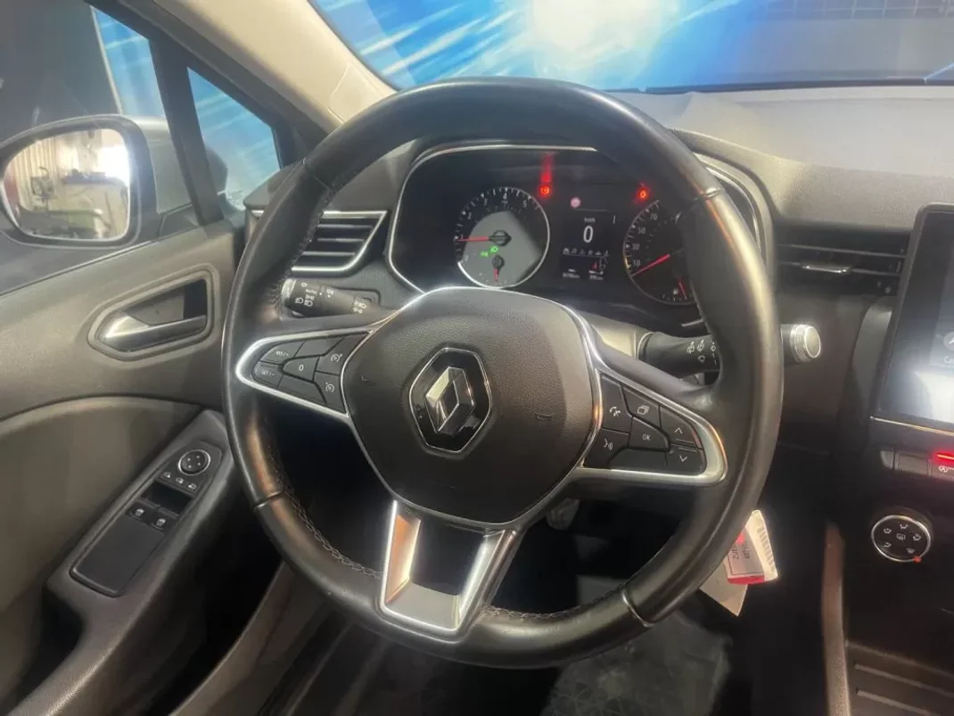 Renault Clio 2019 - 14480 EUR, 30000 km - AUTO.MOTO.pt - 30000km - foto 44 de 50