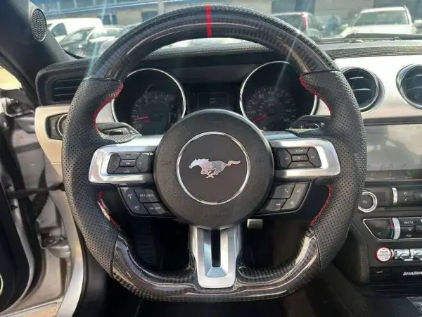 Ford Mustang 2016 - 42490 EUR, 94773 km - AUTO.MOTO.pt - 94773km - foto 19 de 20
