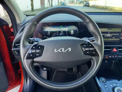 Kia e-Niro 2022 - 24990 EUR, 69900 km - AUTO.MOTO.pt - 69900km - foto 16 de 20