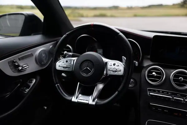 Mercedes-Benz C 43 AMG 2019 - 50990 EUR, 95000 km - AUTO.MOTO.pt - 95000km - foto 8 de 35