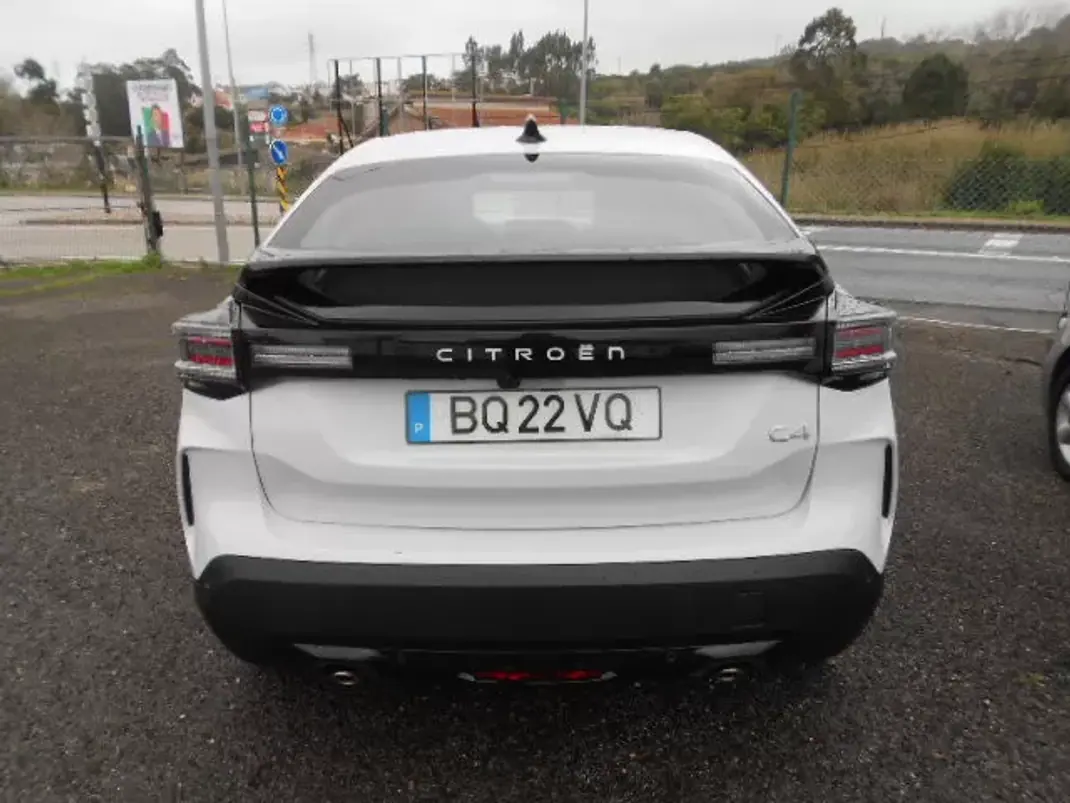 Citroën C4 2025 - 23500 EUR, 17074 km - AUTO.MOTO.pt - 17074km - foto 6 de 14