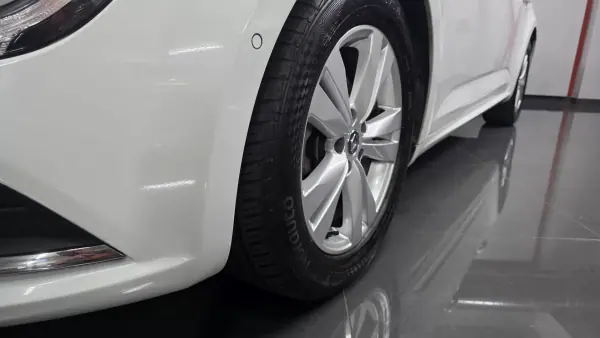 Renault Talisman 2016 - 14990 EUR, 107000 km - AUTO.MOTO.pt - 107000km - foto 41 de 43