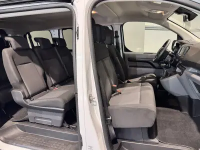 Opel Vivaro 2022 - 32900 EUR, 20415 km - AUTO.MOTO.pt - 20415km - foto 8 de 50