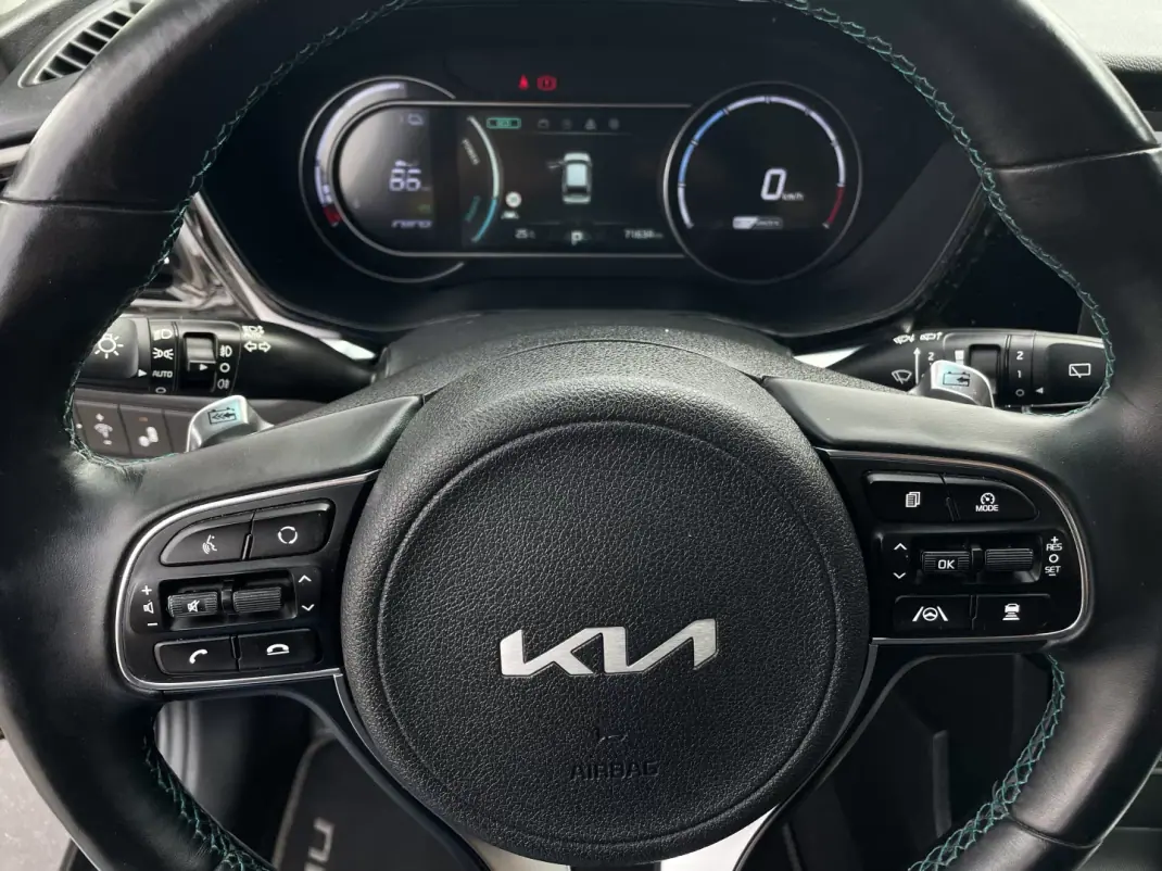 Kia e-Niro 2022 - 22250 EUR, 71631 km - AUTO.MOTO.pt - 71631km - foto 38 de 44