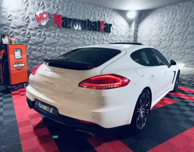 Porsche Panamera 2015 - 43990 EUR, 110565 km - AUTO.MOTO.pt - 110565km - foto 4 de 40