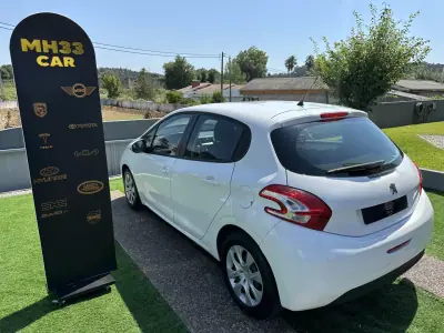 Peugeot 2015 - 6900 EUR, 230000 km - AUTO.MOTO.pt - 230000km - foto 14 de 40