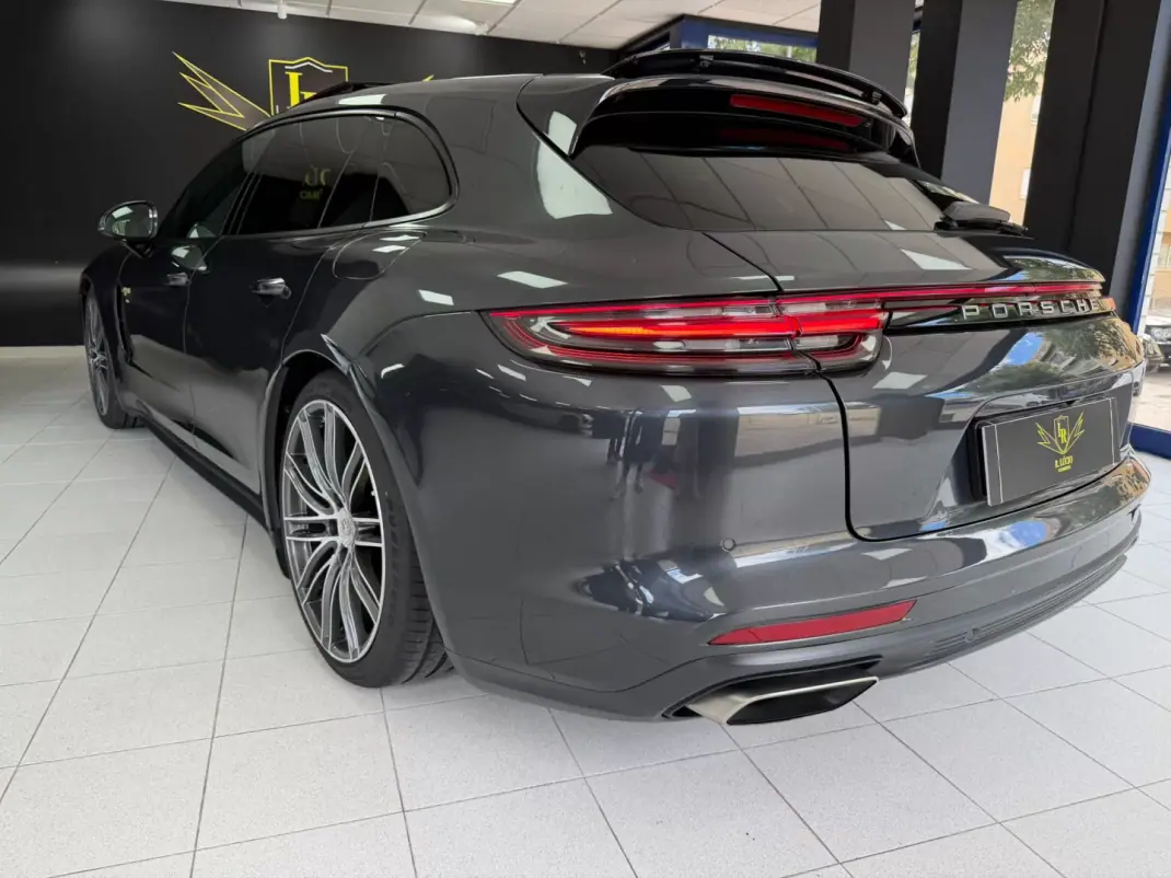 Porsche Panamera Sport Turismo 2017 - 46500 EUR, 283038 km - 283038km - foto 13 de 28