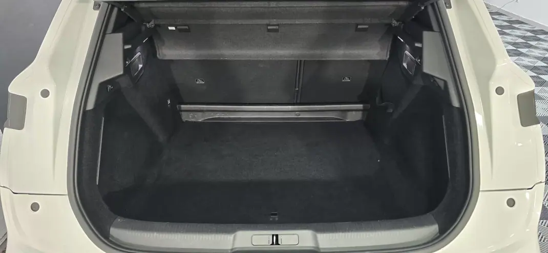 DS DS7 Crossback 2019 - 20990 EUR, 170000 km - AUTO.MOTO.pt - 170000km - foto 28 de 59