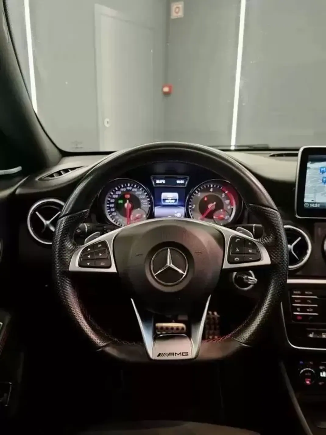 Mercedes-Benz CLA 220 2015 - 21790 EUR, 187199 km - 187199km - foto 17 de 17