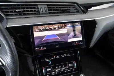 Audi e-tron Sportback 2022 - 47500 EUR, 62757 km - AUTO.MOTO.pt - 62757km - foto 13 de 19