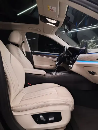 BMW 530 2021 - 30750 EUR, 109480 km - AUTO.MOTO.pt - 109480km - foto 14 de 22