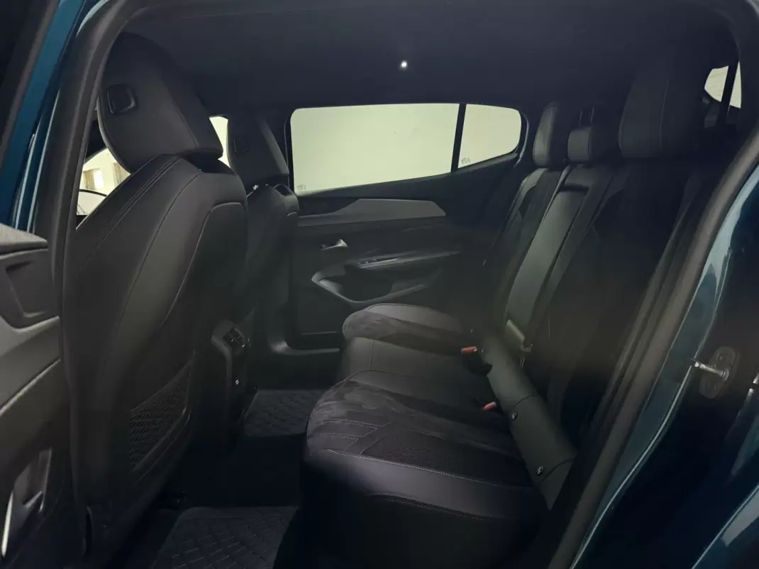 Peugeot 408 2022 - 28990 EUR, 46900 km - AUTO.MOTO.pt - 46900km - foto 23 de 30