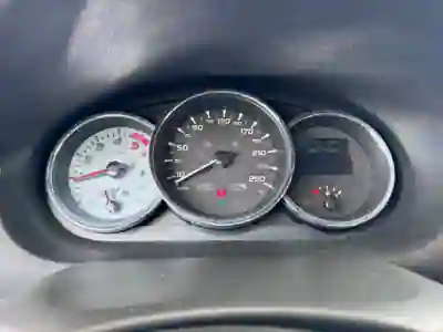 Renault Mégane Sport Tourer 2011 - 4999 EUR, 257000 km - AUTO.MOTO.pt - 257000km - foto 7 de 15