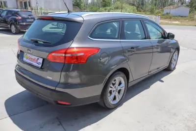 Ford Focus 2015 - 8500 EUR, 162000 km - 162000km - foto 4 de 15