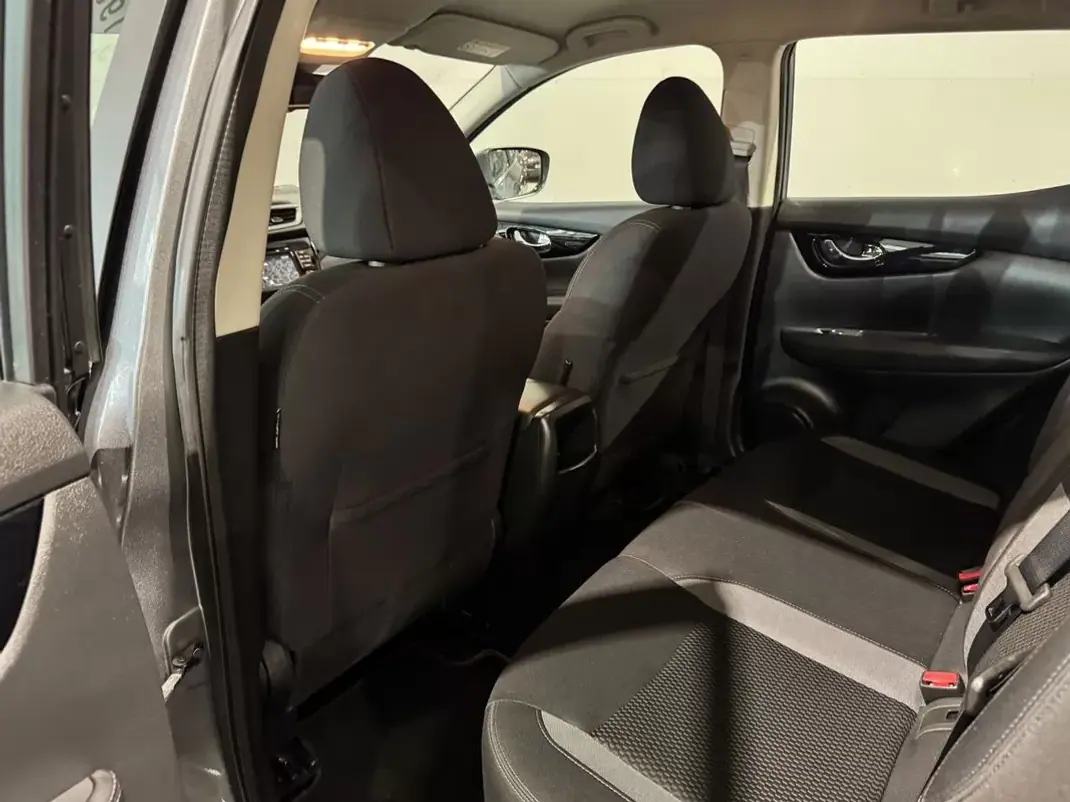 Nissan Qashqai 2019 - 18500 EUR, 131140 km - 131140km - foto 31 de 48