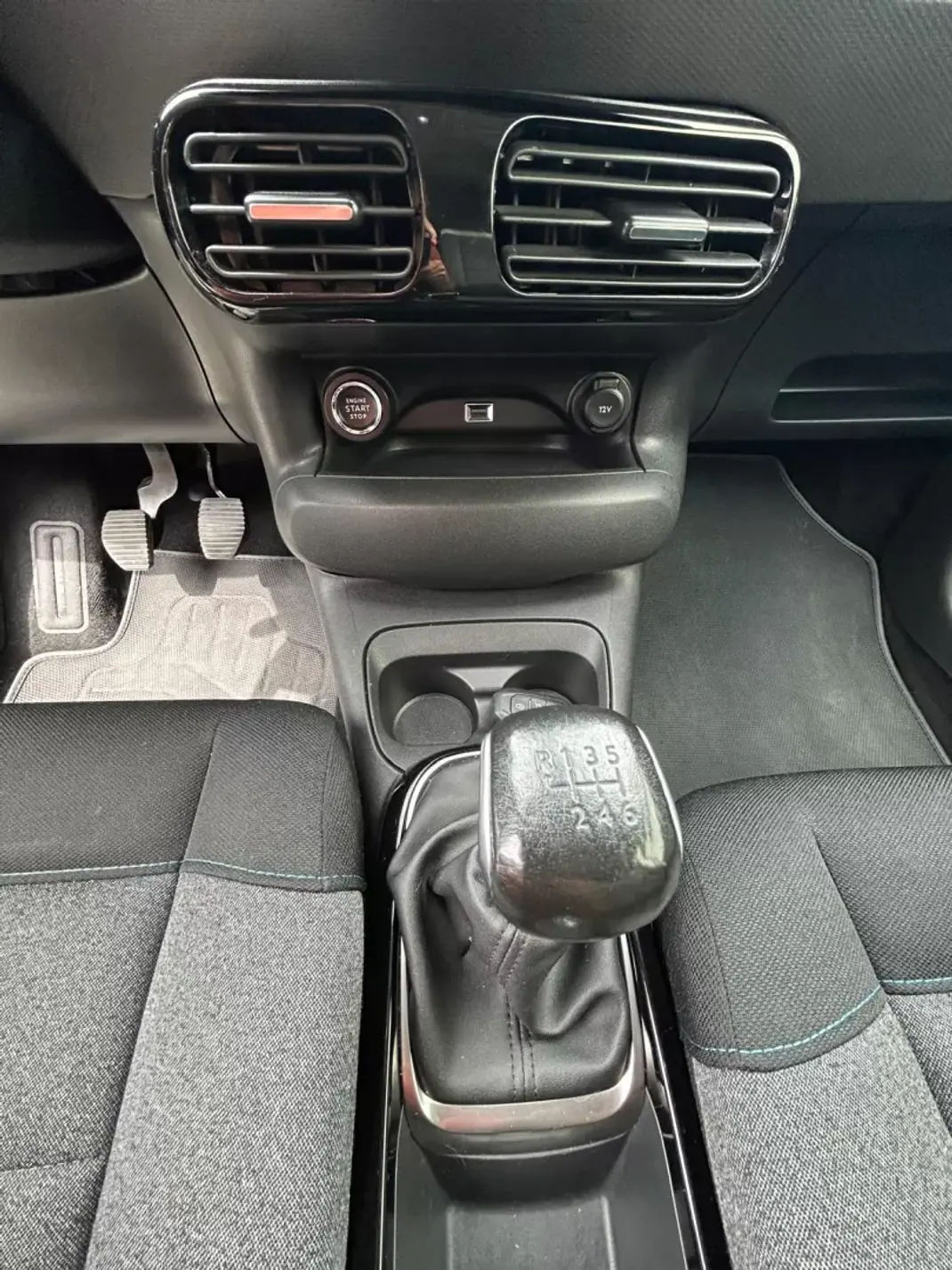 Citroën C4 Cactus 2020 - 14950 EUR, 72854 km - 72854km - foto 11 de 18