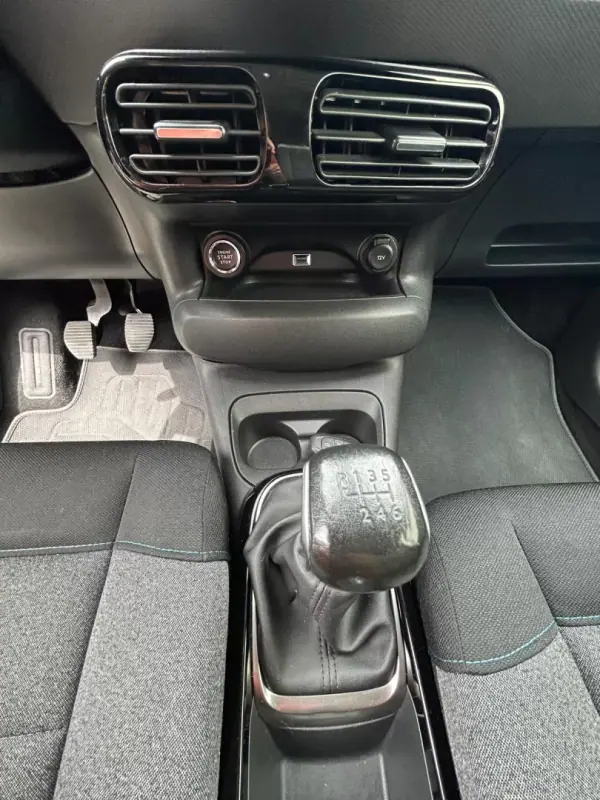 Citroën C4 Cactus 2020 - 14950 EUR, 72854 km - AUTO.MOTO.pt - 72854km - foto 11 de 18