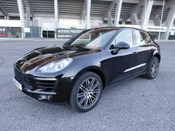 Porsche Macan 2014 - 38490 EUR, 168209 km - AUTO.MOTO.pt - 168209km - foto 3 de 37