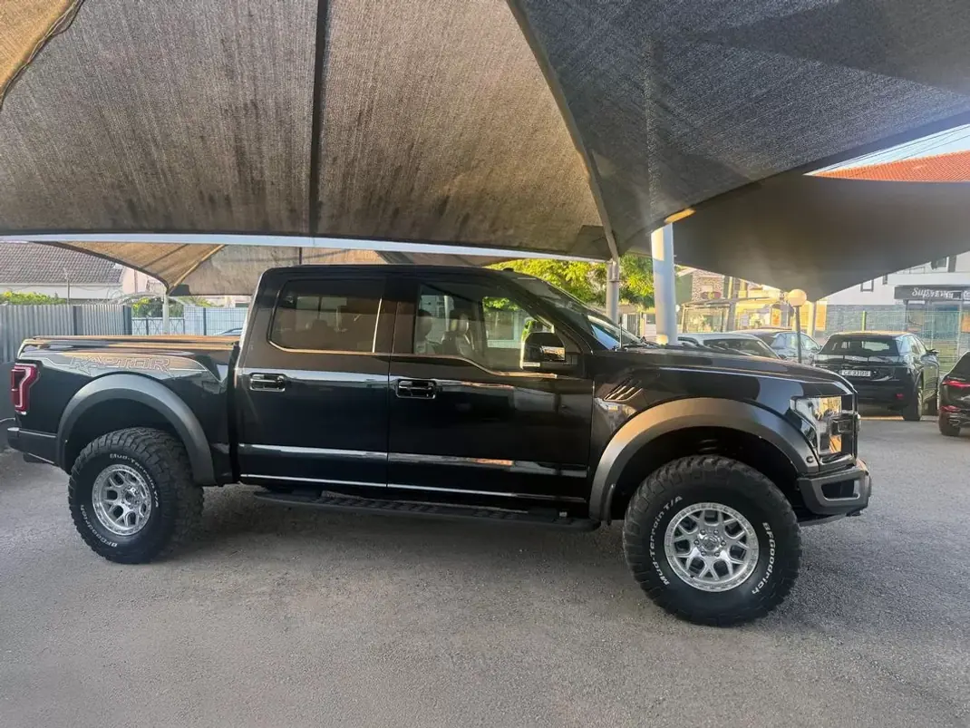 Ford F-150 2019 - 83700 EUR, 92850 km - 92850km - foto 10 de 21