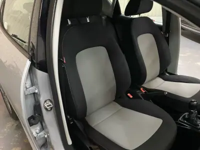 SEAT Ibiza 2014 - 5750 EUR, 290400 km - AUTO.MOTO.pt - 290400km - foto 16 de 19