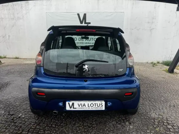 Peugeot 107 2007 - 2500 EUR, 239100 km - 239100km - foto 4 de 11