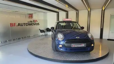 MINI One 2014 - 10900 EUR, 209521 km - AUTO.MOTO.pt - 209521km - foto 9 de 48
