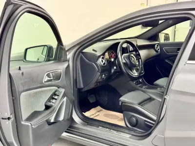 Mercedes-Benz A 180 2016 - 14950 EUR, 142000 km - AUTO.MOTO.pt - 142000km - foto 18 de 54