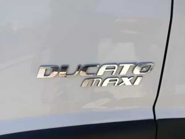 Fiat Doblo 2016 - 20000 EUR, 183000 km - AUTO.MOTO.pt - 183000km - foto 21 de 43