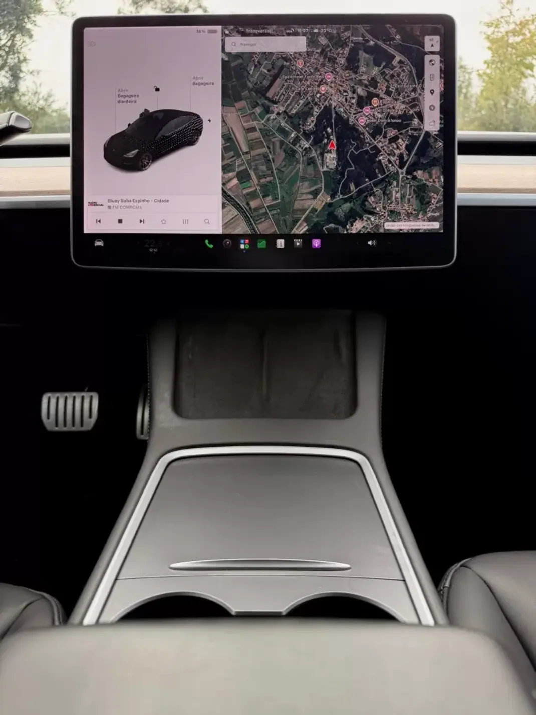 Tesla Model 3 2021 - 29900 EUR, 128000 km - 128000km - foto 7 de 26
