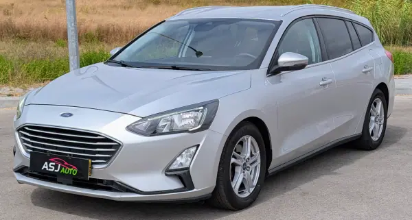 Ford Focus SW 2019 - 8900 EUR, 205714 km - AUTO.MOTO.pt - 205714km - foto 4 de 22