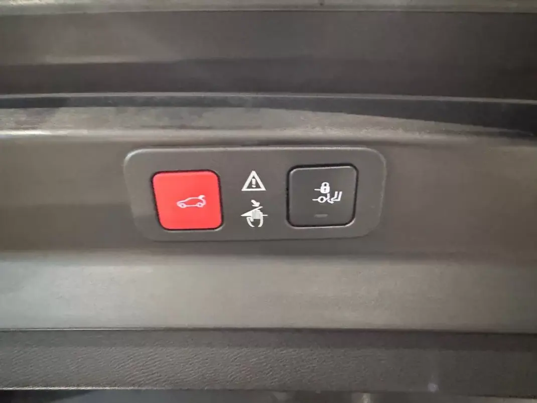 Peugeot 5008 2021 - 29900 EUR, 146000 km - 146000km - foto 25 de 60