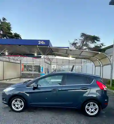 Ford Fiesta 2015 - 6000 EUR, 140000 km - AUTO.MOTO.pt - 140000km - foto 2 de 7