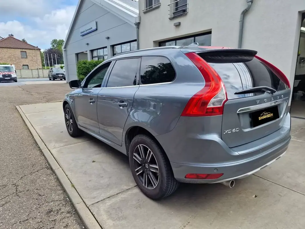 Volvo XC 60 2017 - 19790 EUR, 144487 km - 144487km - foto 9 de 14
