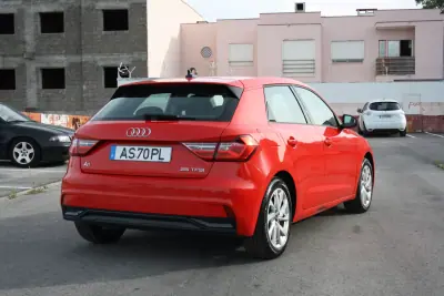 Audi A1 Sportback 2022 - 16000 EUR, 107635 km - 107635km - foto 11 de 21