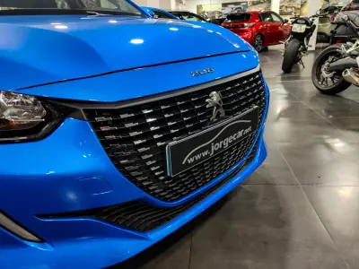 Peugeot 208 2019 - 14500 EUR, 90000 km - AUTO.MOTO.pt - 90000km - foto 7 de 60