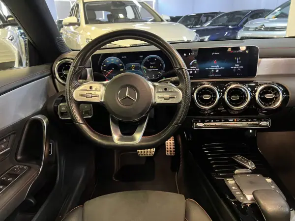 Mercedes-Benz CLA 180 2021 - 24990 EUR, 135000 km - AUTO.MOTO.pt - 135000km - foto 16 de 41