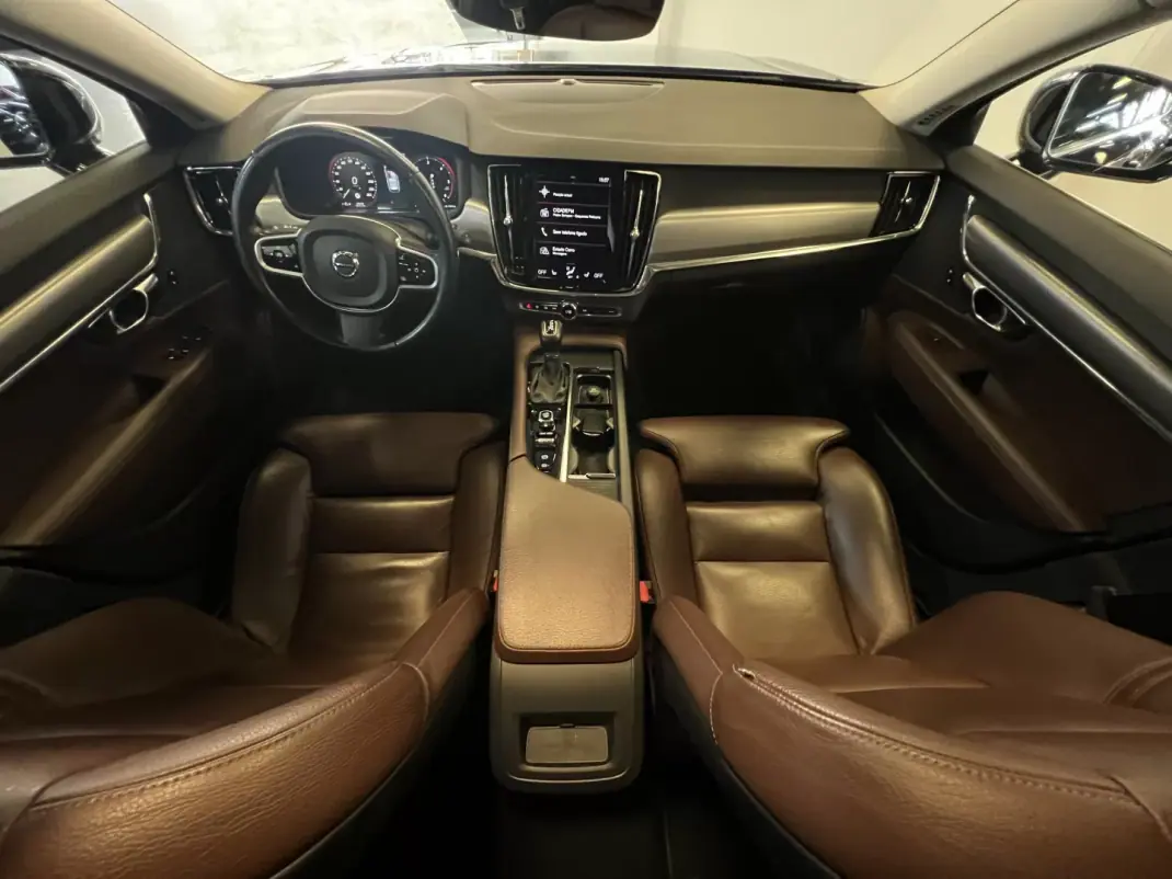 Volvo V90 2018 - 27490 EUR, 160000 km - AUTO.MOTO.pt - 160000km - foto 3 de 53