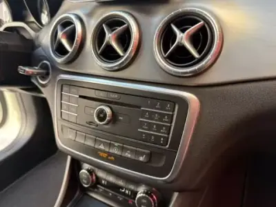 Mercedes-Benz CLA 220 2016 - 25900 EUR, 112661 km - AUTO.MOTO.pt - 112661km - foto 14 de 26