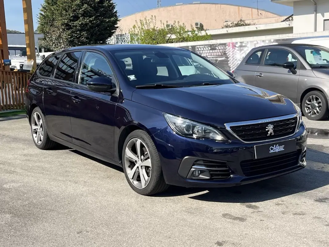 Peugeot 308 SW 2018 - 9950 EUR, 219000 km - AUTO.MOTO.pt - 219000km - foto 3 de 40