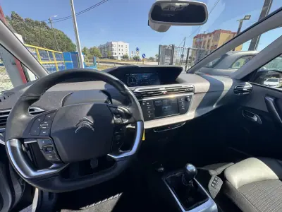 Citroën C4 Picasso 2015 - 14500 EUR, 138345 km - AUTO.MOTO.pt - 138345km - foto 14 de 39