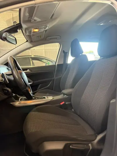 Peugeot 308 SW 2018 - 11900 EUR, 171000 km - AUTO.MOTO.pt - 171000km - foto 7 de 8