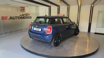 MINI One 2014 - 10900 EUR, 209521 km - AUTO.MOTO.pt - 209521km - foto 4 de 48