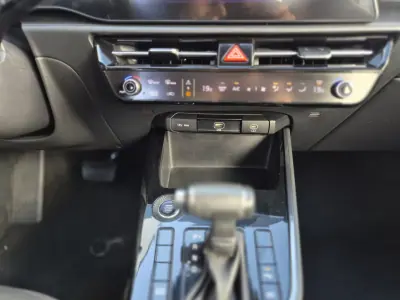 Kia Niro 2022 - 24750 EUR, 72000 km - 72000km - foto 16 de 47