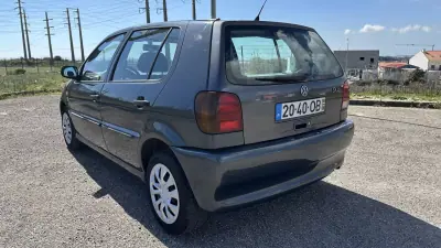 Volkswagen Polo 1999 - 1450 EUR, 208000 km - AUTO.MOTO.pt - 208000km - foto 8 de 12