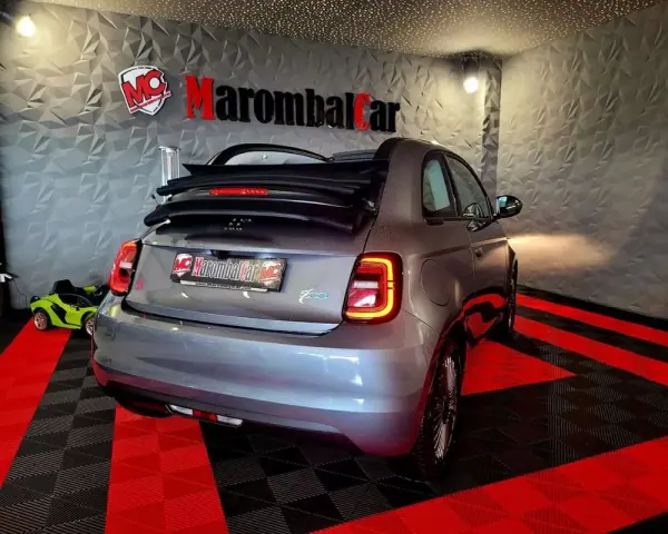 Fiat 500e C 2022 - 28990 EUR, 7468 km - AUTO.MOTO.pt - 7468km - foto 2 de 54